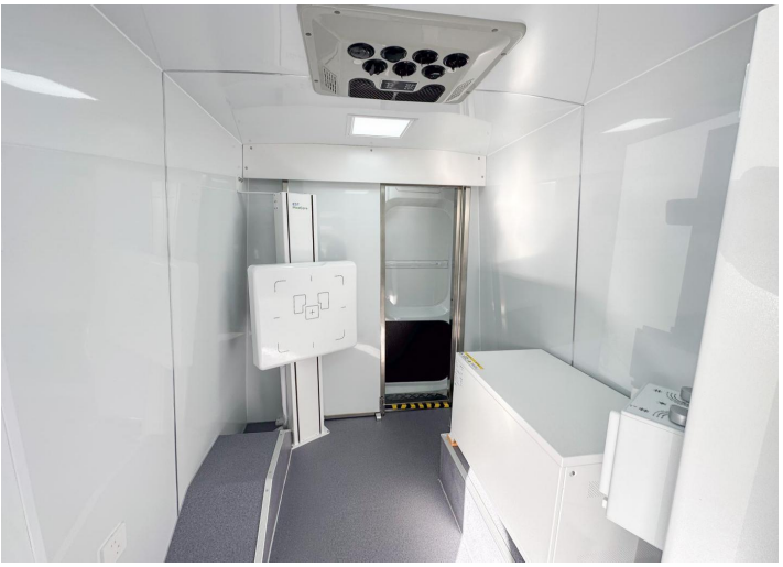 公衛(wèi)DR車-DR體檢車移動式DR拍攝服務(wù)圖片5